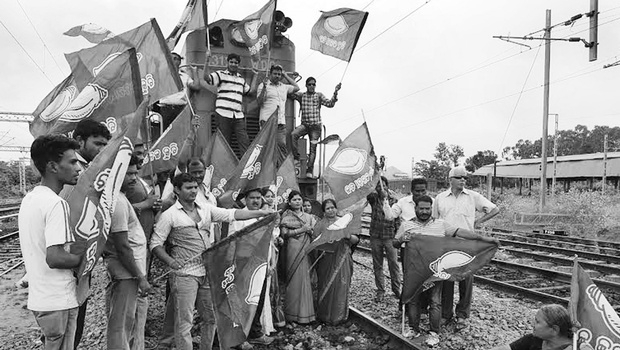 BJD stalls movement of goods trains to Chhattisgarh