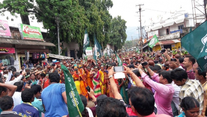 BMJD activists stages Kalash yatra at Samblpur on Mahanadi row