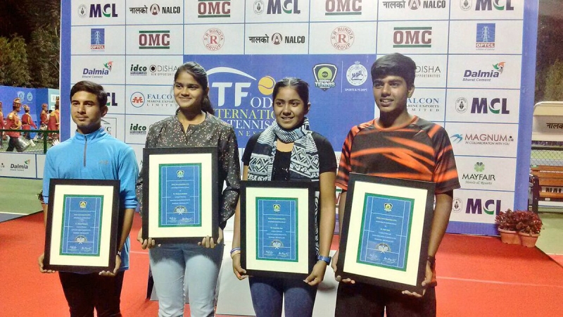 CM felicitated 4 budding tennis players from Odisha