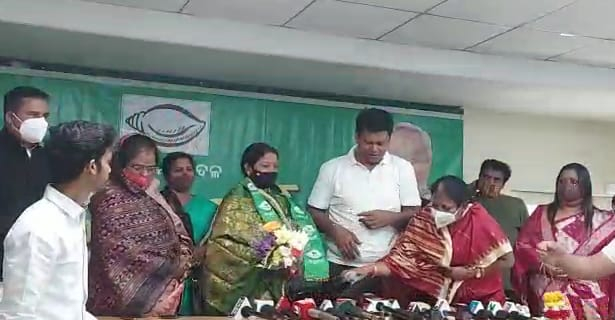 Chilika Block Chairman, Supporters Join BJD
